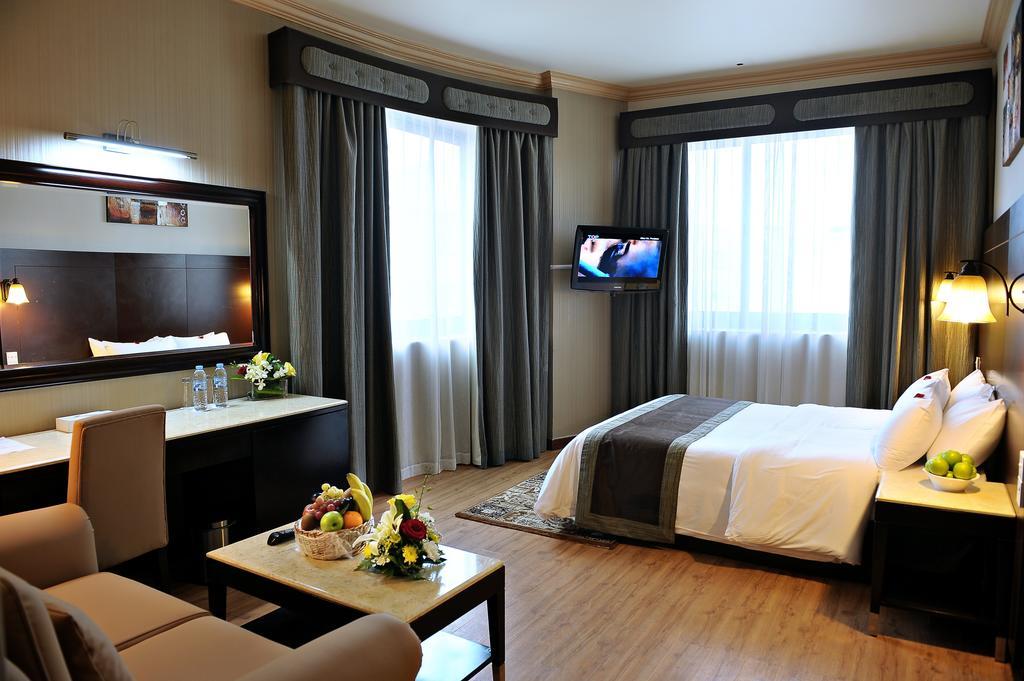 Signature Inn Al Riqqa Dubai Esterno foto