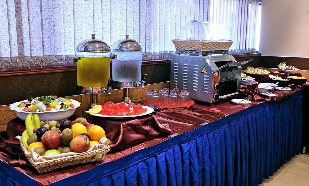 Signature Inn Al Riqqa Dubai Esterno foto