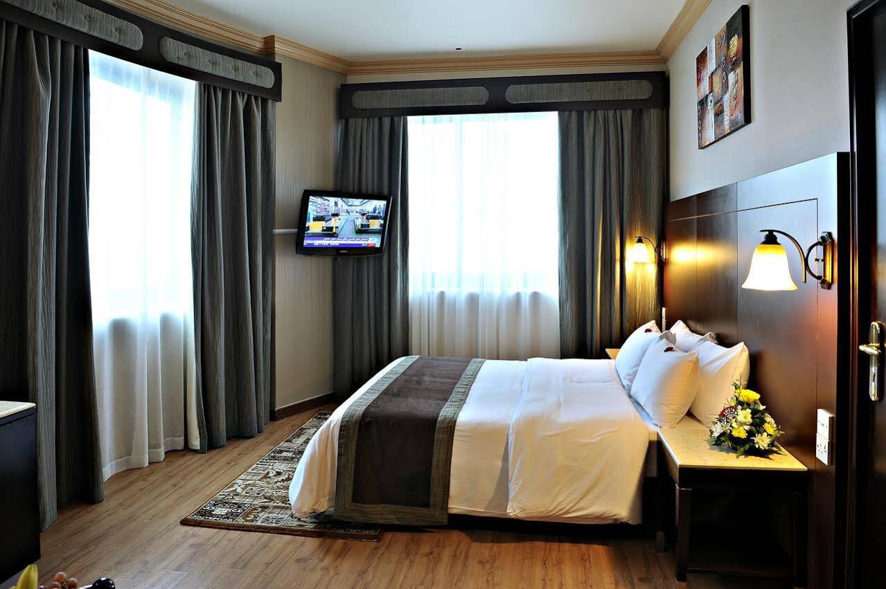 Signature Inn Al Riqqa Dubai Esterno foto